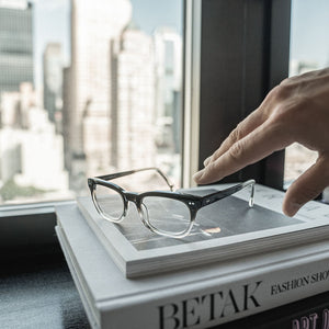 L&F &1 | EV20 Extended Vision Readers | Black Crystal Fade