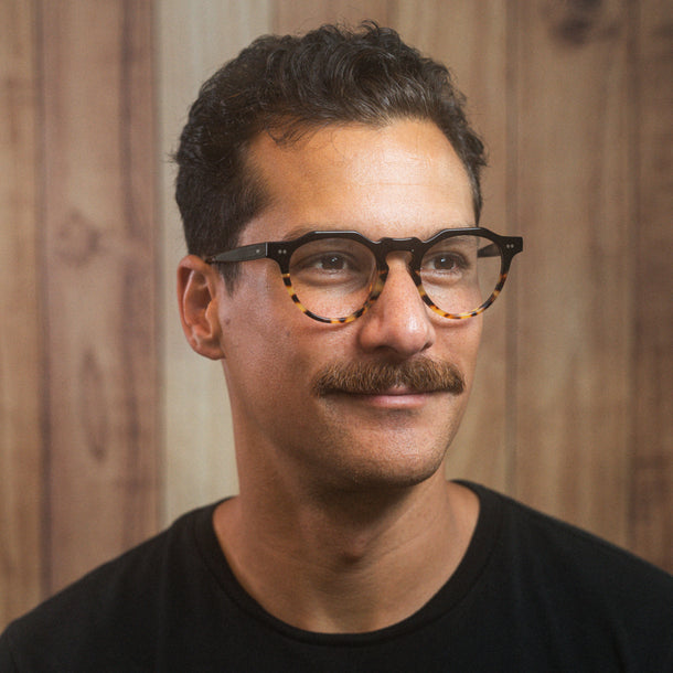L&F Gibbs | Extended Vision™ Reading Glasses | Gloss Black / Tortoise